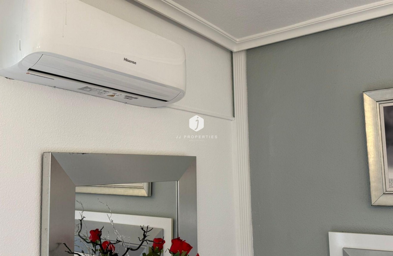 Tweedehands - Chalet -
Torrevieja - Calas blanca