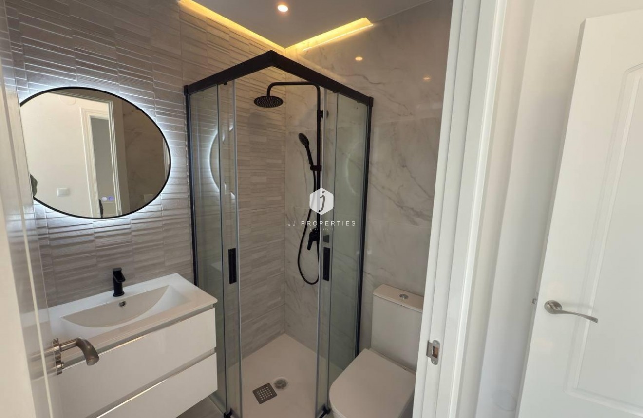 Tweedehands - Chalet -
Torrevieja - Aguas Nuevas 1