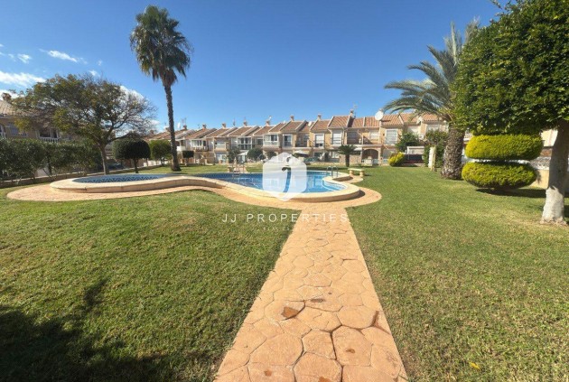 Tweedehands - Chalet -
Torrevieja - Aguas Nuevas 1