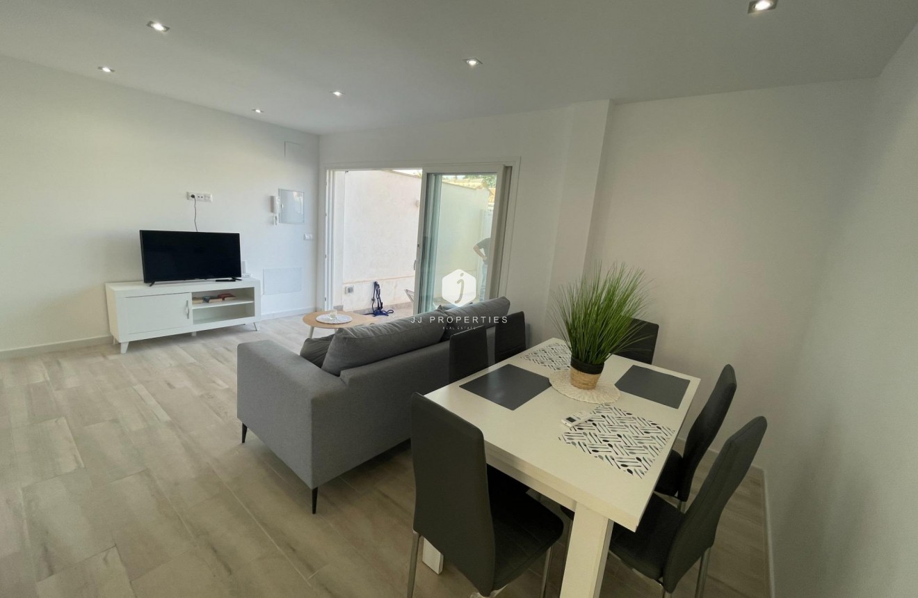 Tweedehands - Bungalow -
Orihuela Costa - La Regia