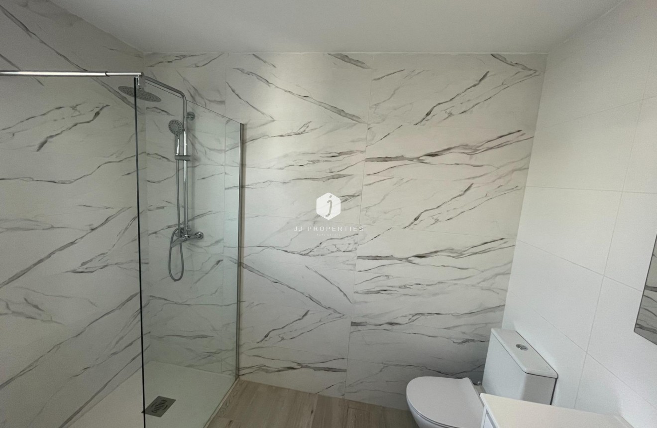 Tweedehands - Bungalow -
Orihuela Costa - La Regia