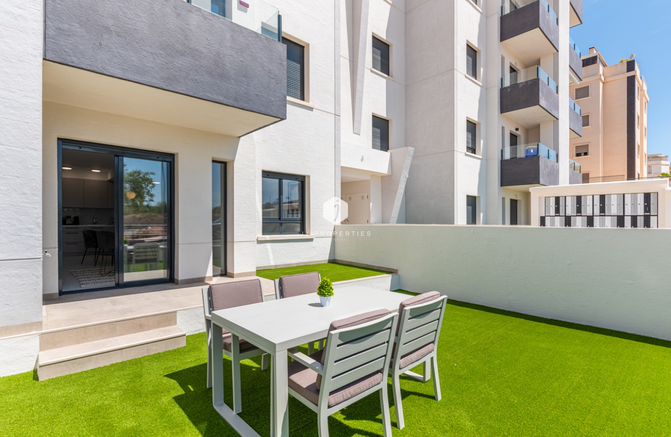 Tweedehands - Appartement / flat -
San Miguel de Salinas - Inland