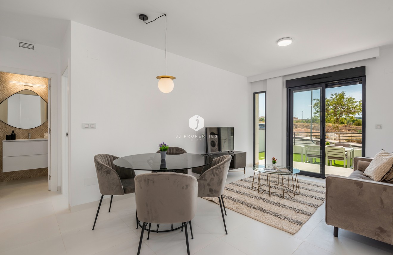 Tweedehands - Appartement / flat -
San Miguel de Salinas - Inland