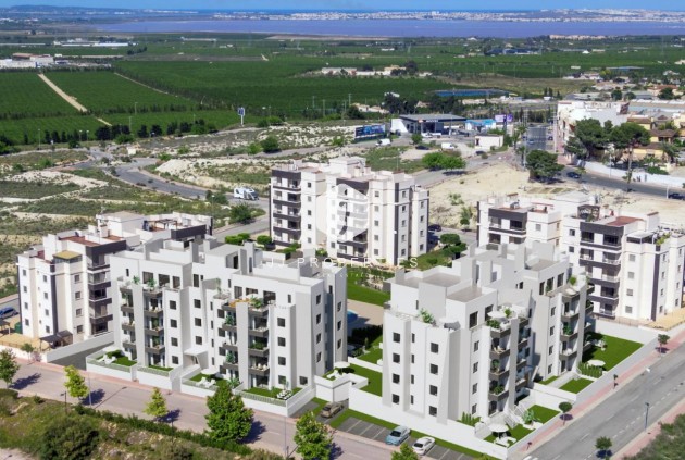 Tweedehands - Appartement / flat -
San Miguel de Salinas - Inland