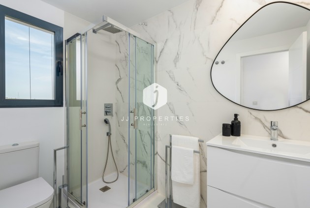 Tweedehands - Appartement / flat -
San Miguel de Salinas - Inland