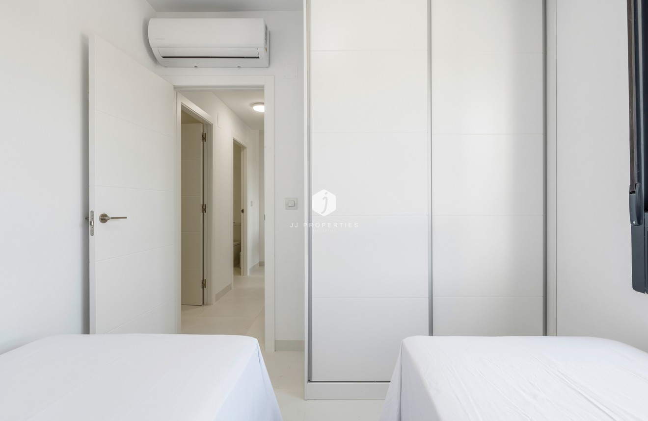 Tweedehands - Appartement / flat -
San Miguel de Salinas - Inland