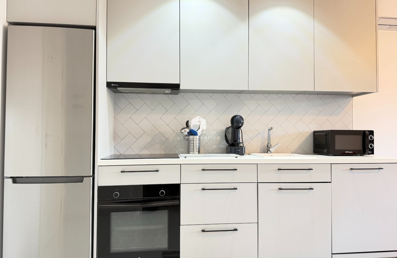 Resale - Apartment / flat -
San Miguel de Salinas - Inland