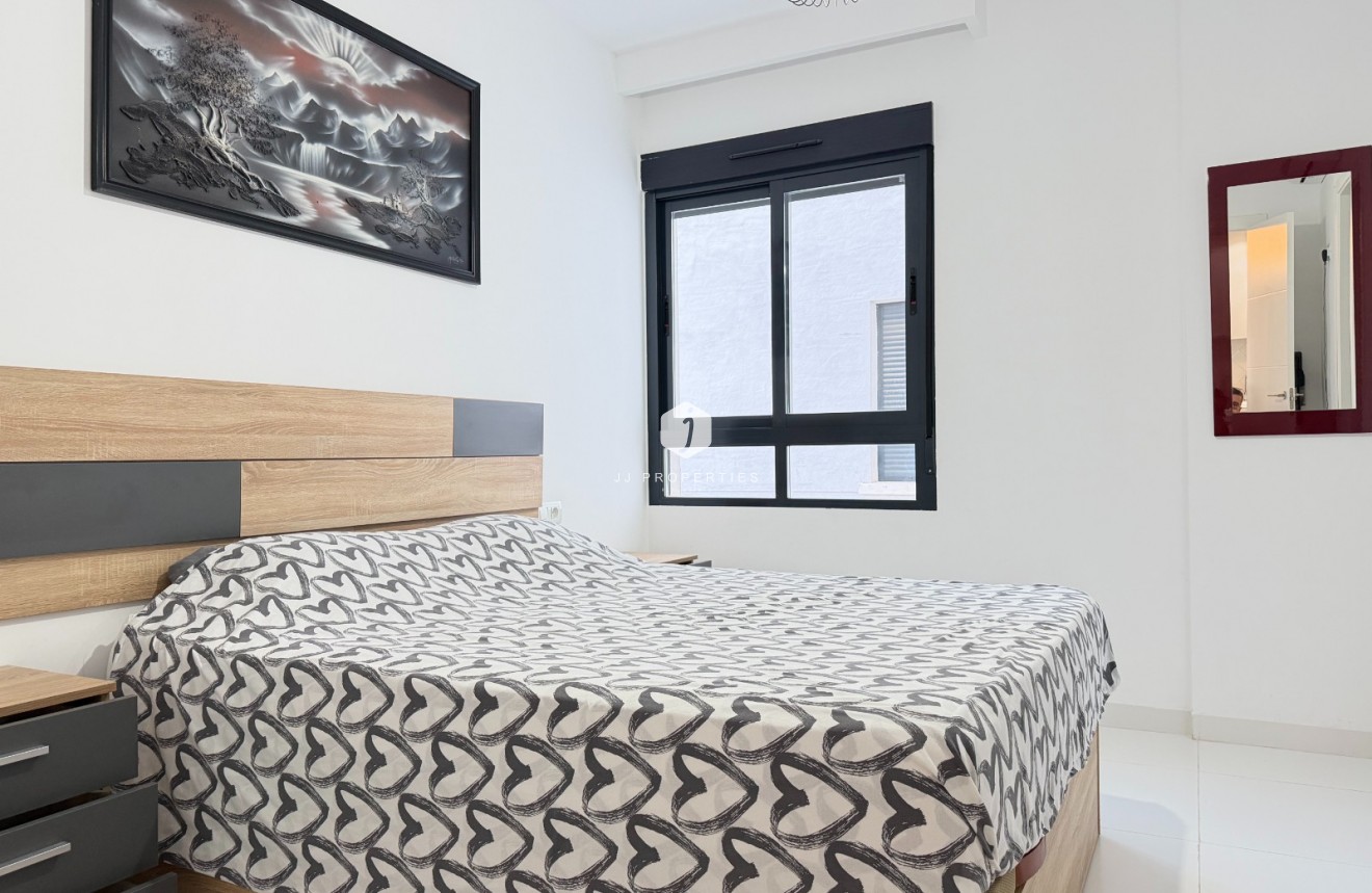 Resale - Apartment / flat -
San Miguel de Salinas - Inland