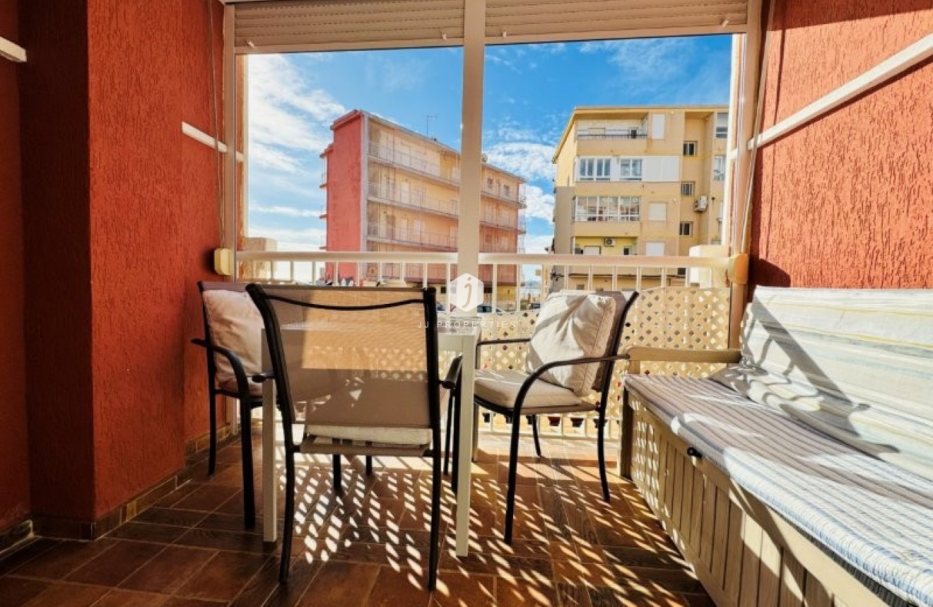 Resale - Apartment / flat -
La Mata - Costa Blanca