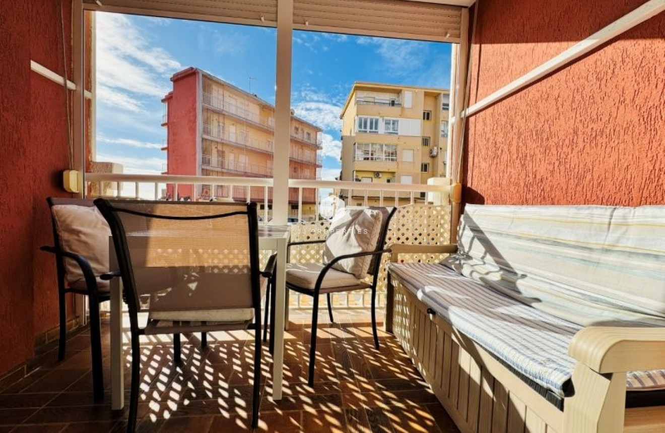 Resale - Apartment / flat -
La Mata - Costa Blanca