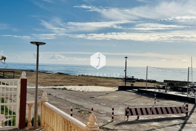 Resale - Apartment / flat -
La Mata - Costa Blanca