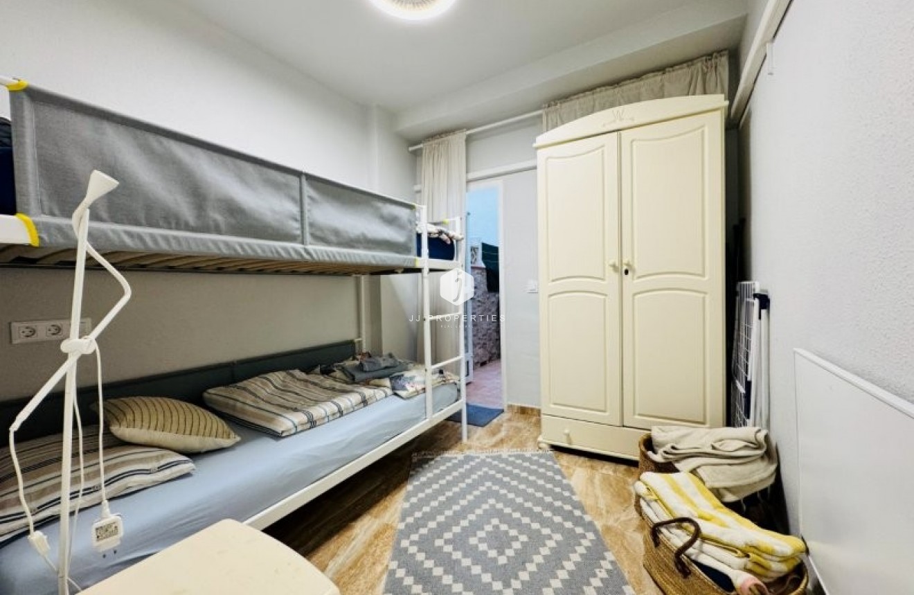 Resale - Apartment / flat -
La Mata - Costa Blanca