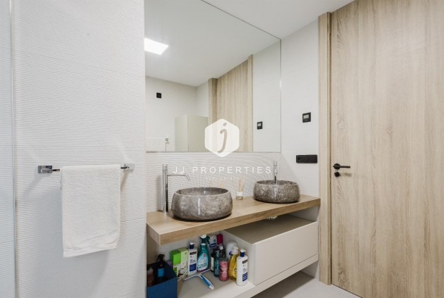 Aus zweiter Hand - Villa -
Algorfa - Inland