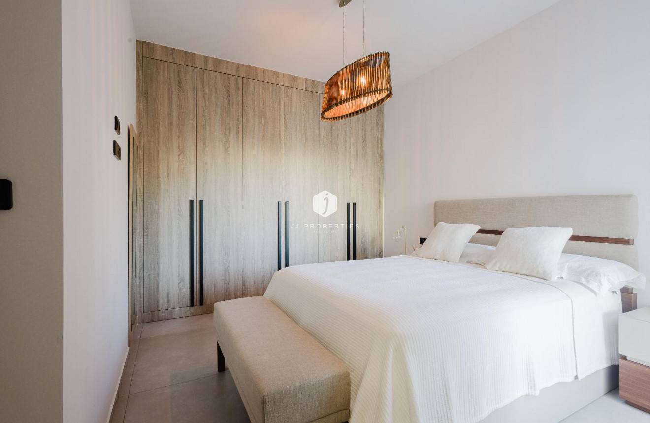 Aus zweiter Hand - Villa -
Algorfa - Inland