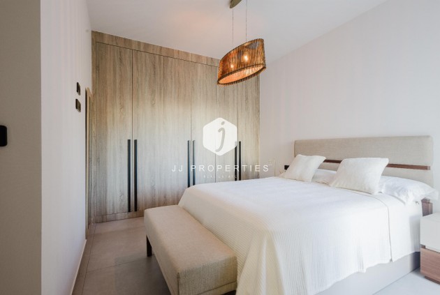 Aus zweiter Hand - Villa -
Algorfa - Inland