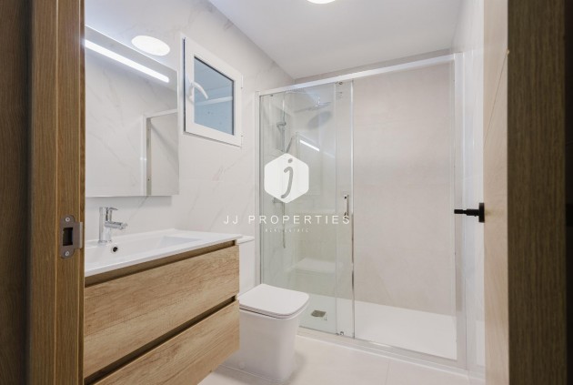 Aus zweiter Hand - Villa -
Algorfa - Inland