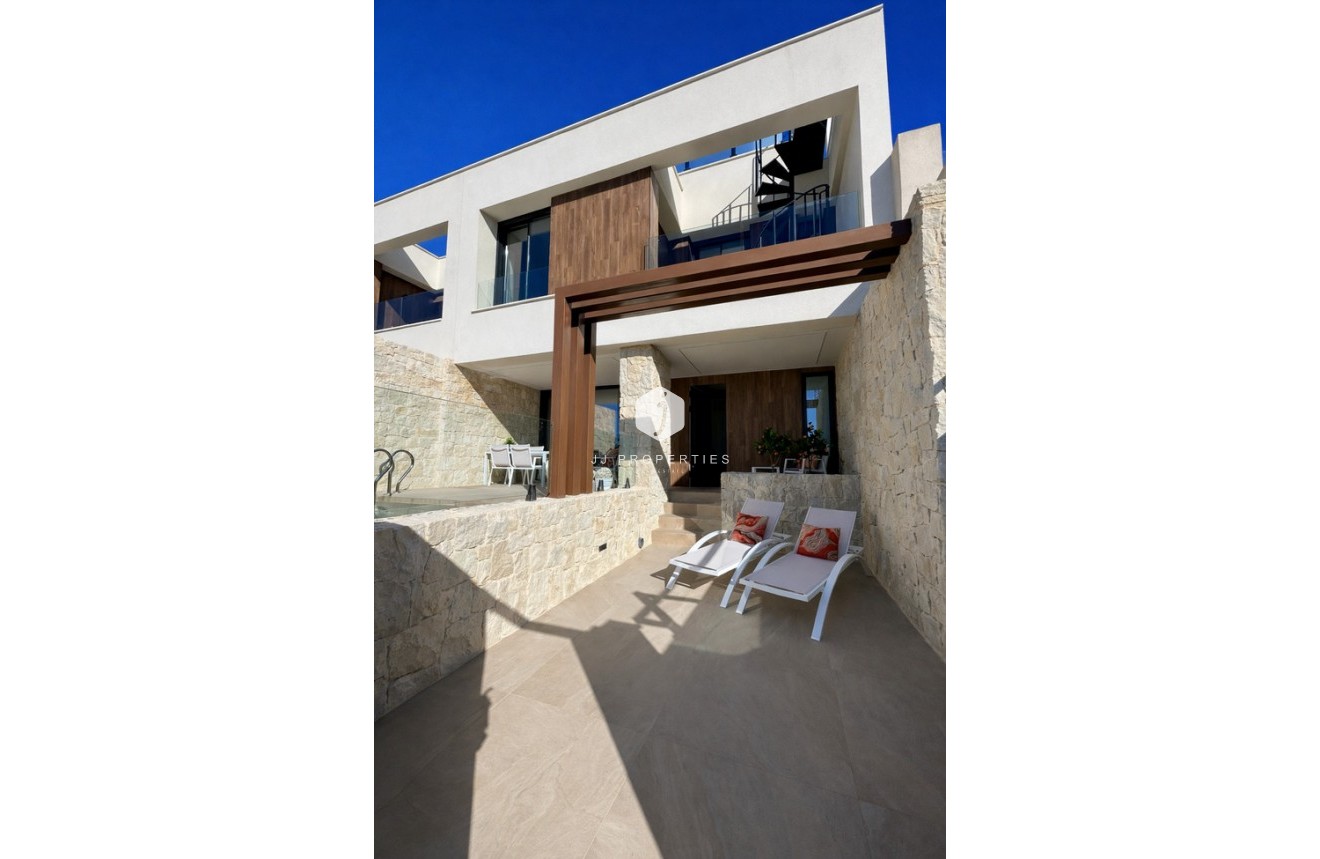 Resale - Chalet -
Dolores - Costa Blanca