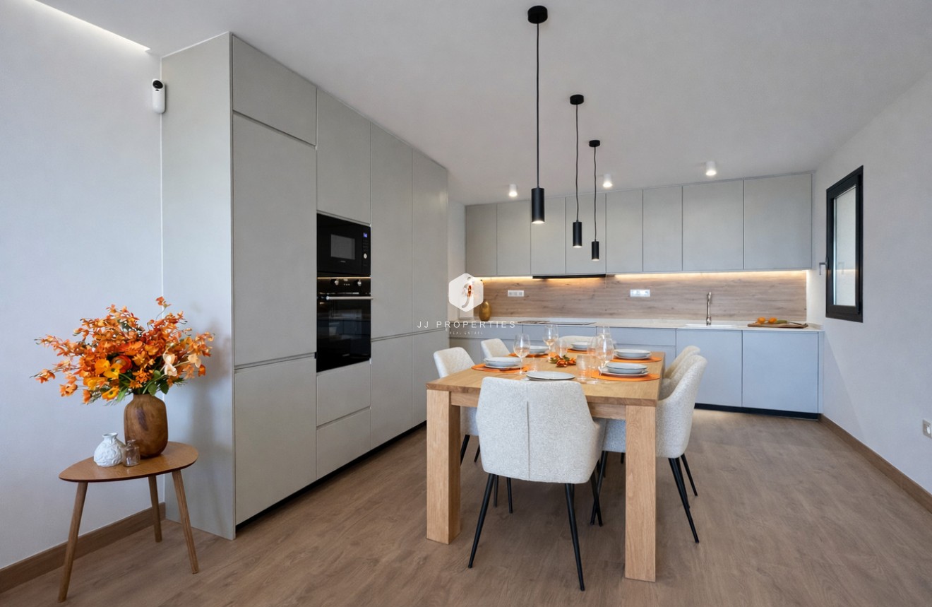 Resale - Chalet -
Dolores - Costa Blanca