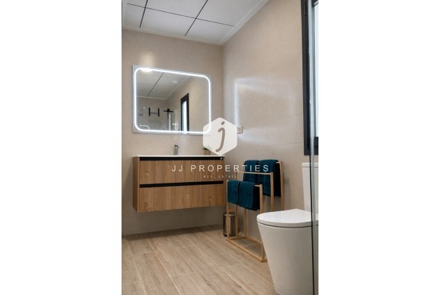 Resale - Chalet -
Dolores - Costa Blanca