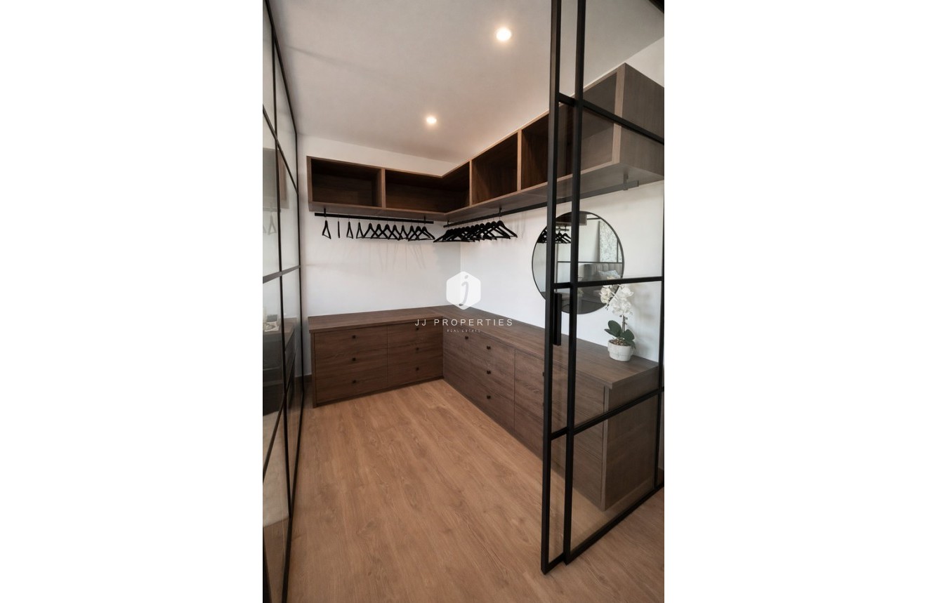 Resale - Chalet -
Dolores - Costa Blanca