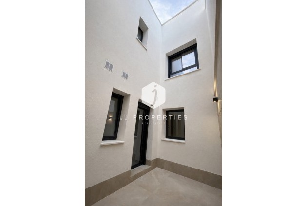 Resale - Chalet -
Dolores - Costa Blanca