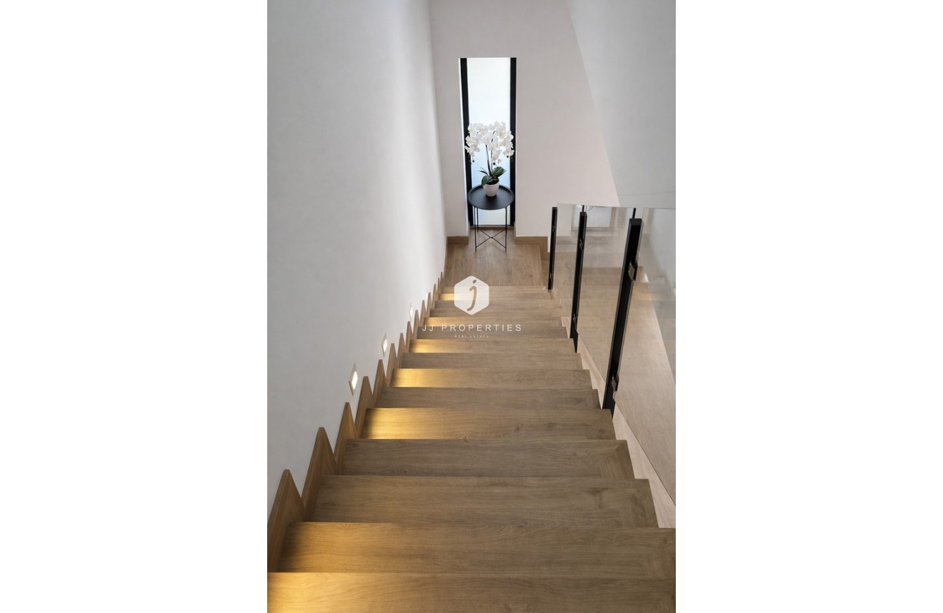 Resale - Chalet -
Dolores - Costa Blanca