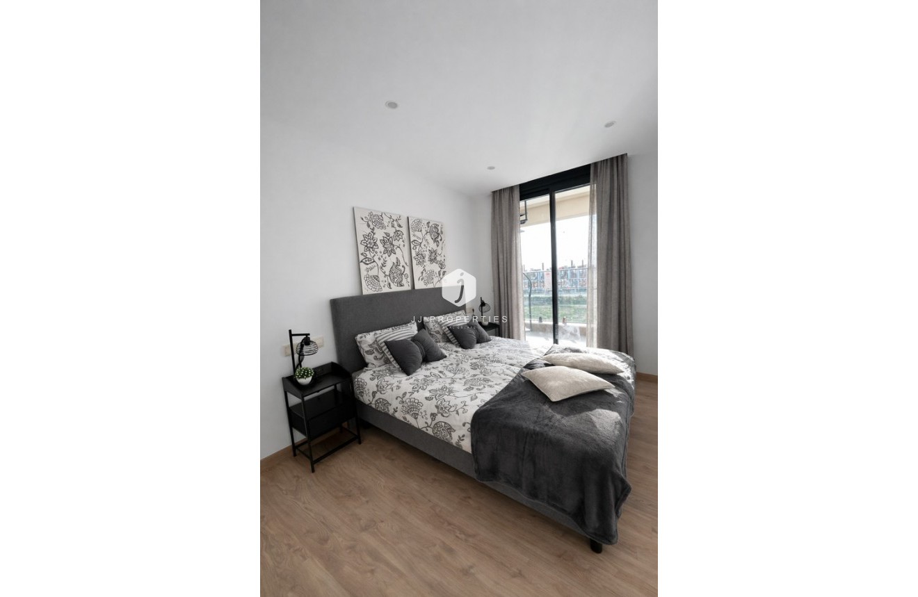 Resale - Chalet -
Dolores - Costa Blanca