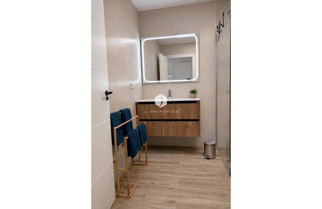 Resale - Chalet -
Dolores - Costa Blanca