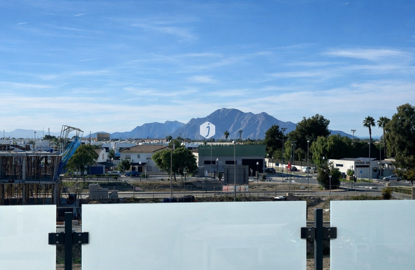 Resale - Chalet -
Dolores - Costa Blanca