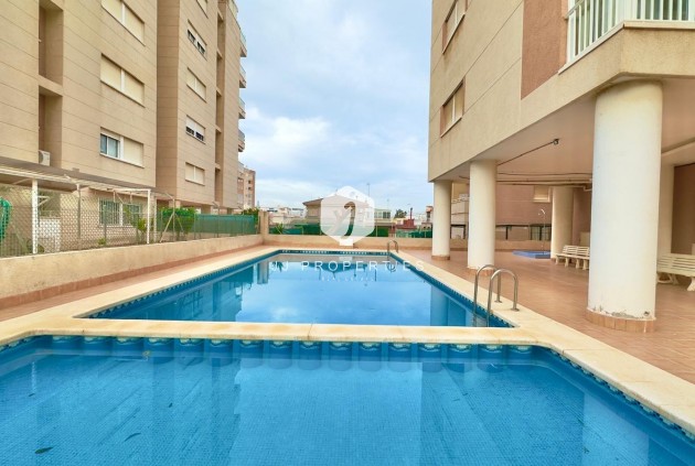 Resale - Apartment / flat -
Torrevieja - Playa del Cura