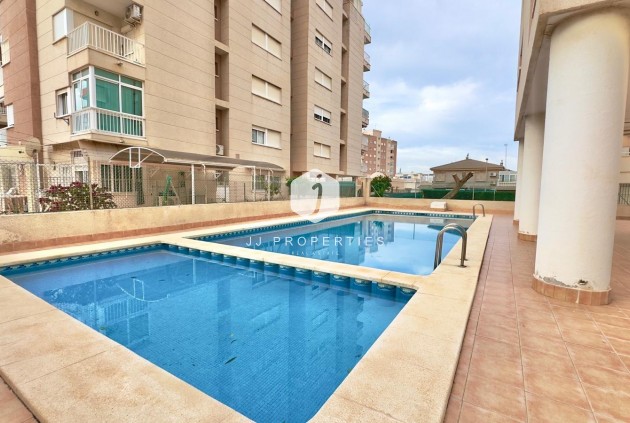 Resale - Apartment / flat -
Torrevieja - Playa del Cura