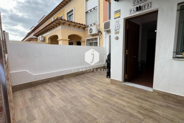 Resale - Bungalow -
Torrevieja - Costa Blanca