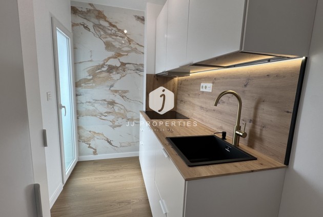 Z drugiej ręki - Daszek -
Punta Prima - Costa Blanca