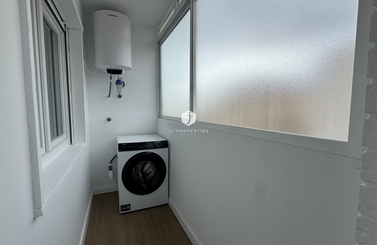 Z drugiej ręki - Daszek -
Punta Prima - Costa Blanca