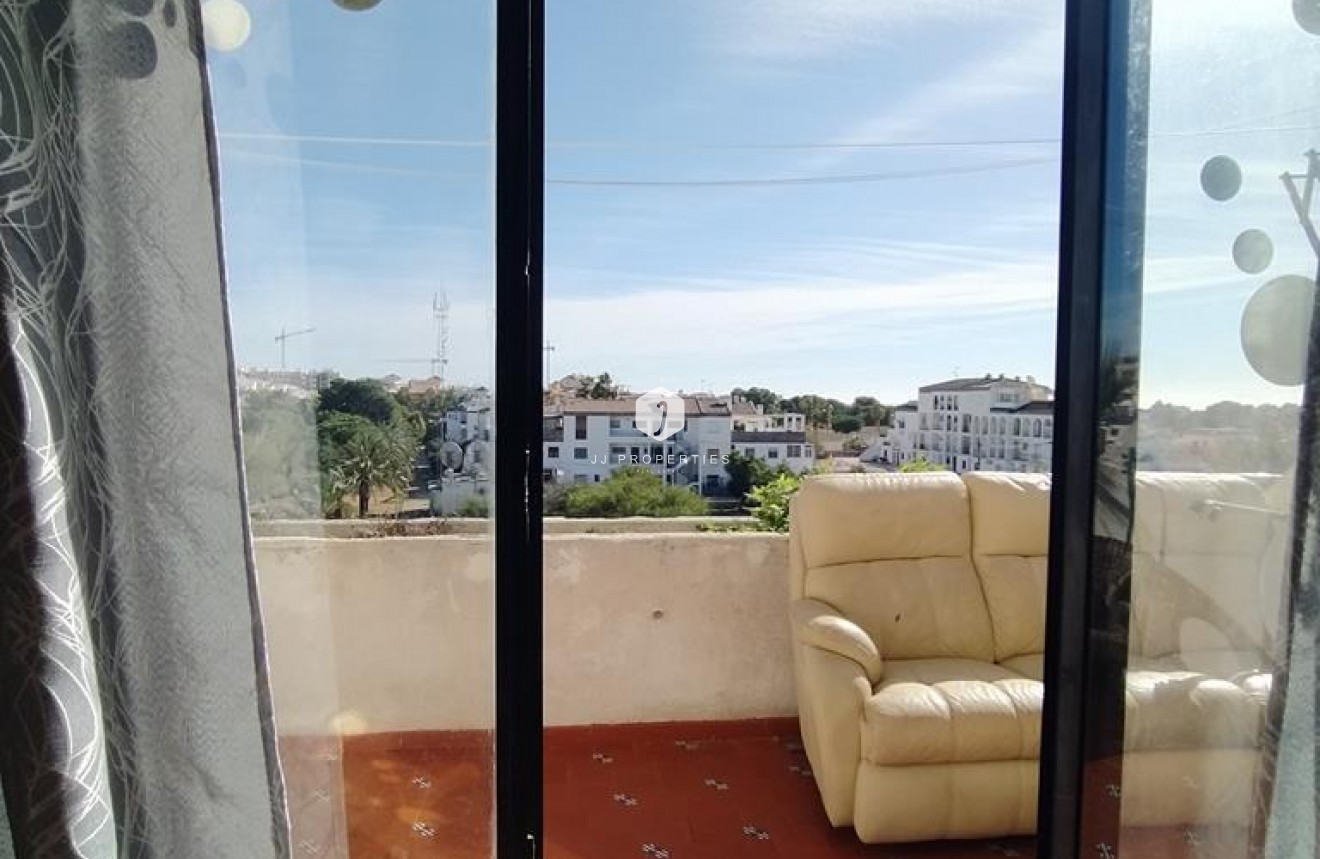 D'occasion - Appartement -
Torrevieja - Punta prima