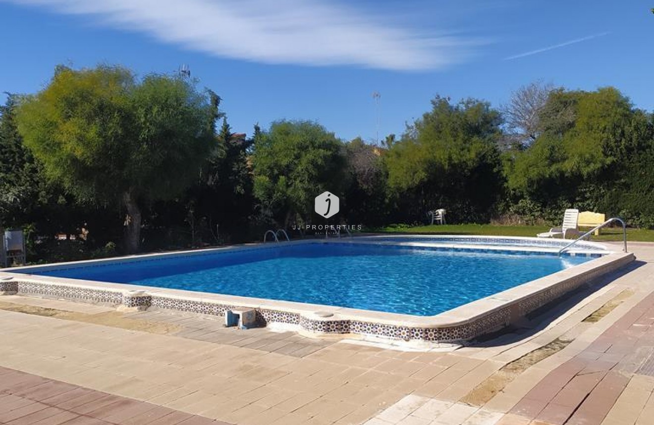 D'occasion - Appartement -
Torrevieja - Punta prima