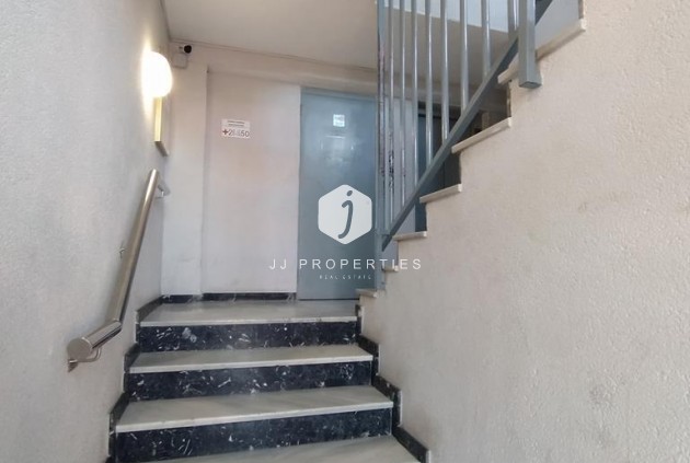 D'occasion - Appartement -
Torrevieja - Punta prima