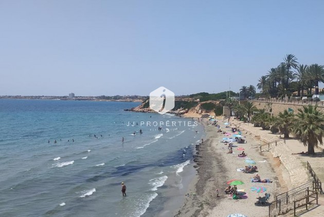 D'occasion - Appartement -
Torrevieja - Punta prima