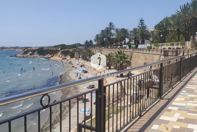 D'occasion - Appartement -
Torrevieja - Punta prima