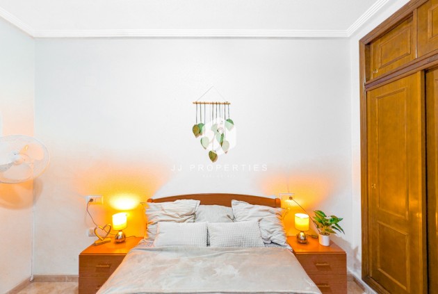 Resale - Apartment / flat -
Torrevieja - Costa Blanca