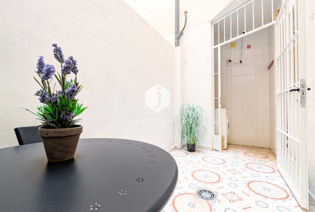 Resale - Apartment / flat -
Torrevieja - Costa Blanca