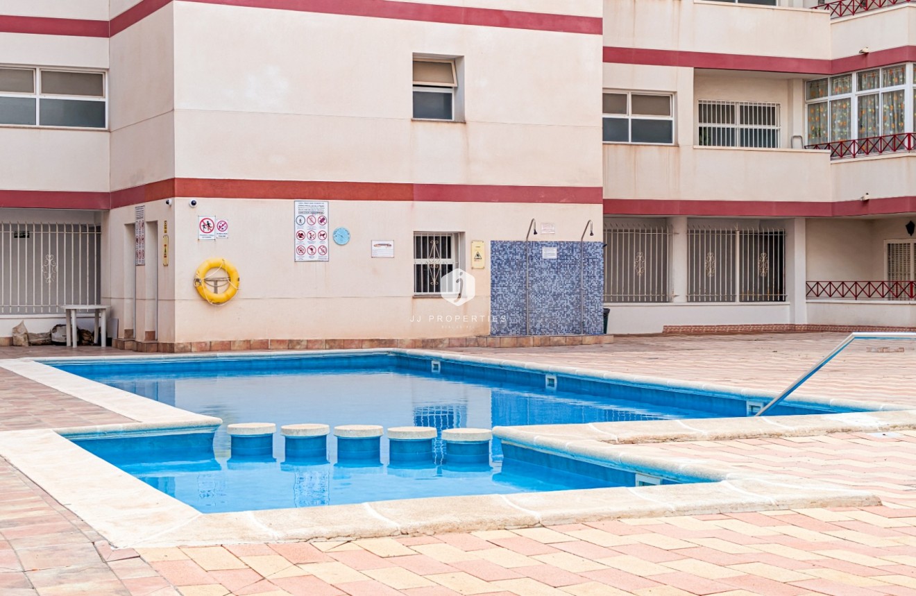 Resale - Apartment / flat -
Torrevieja - Costa Blanca