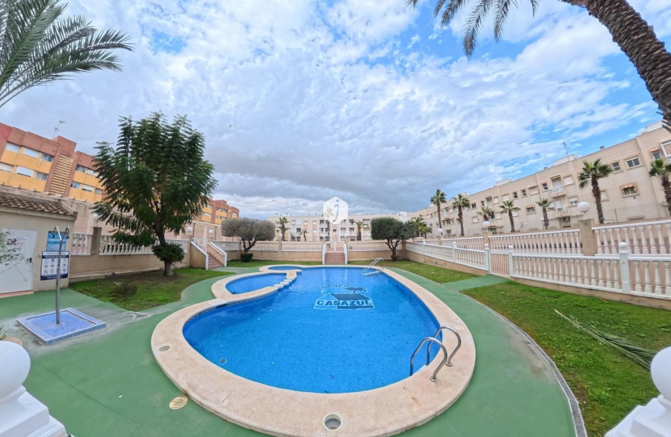 Aus zweiter Hand - Wohnung -
Torrevieja - Centro