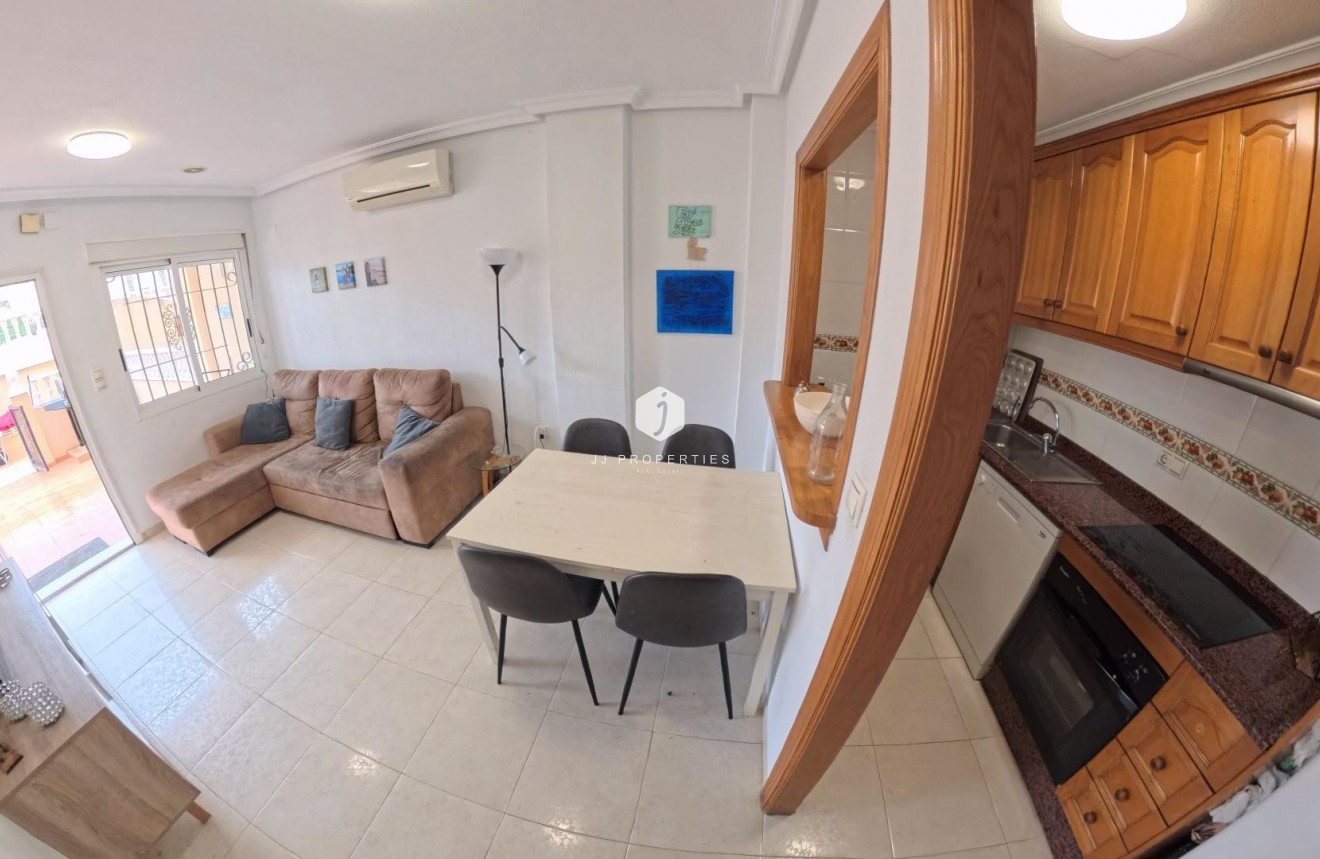 Aus zweiter Hand - Wohnung -
Torrevieja - Centro