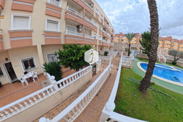 Aus zweiter Hand - Wohnung -
Torrevieja - Centro