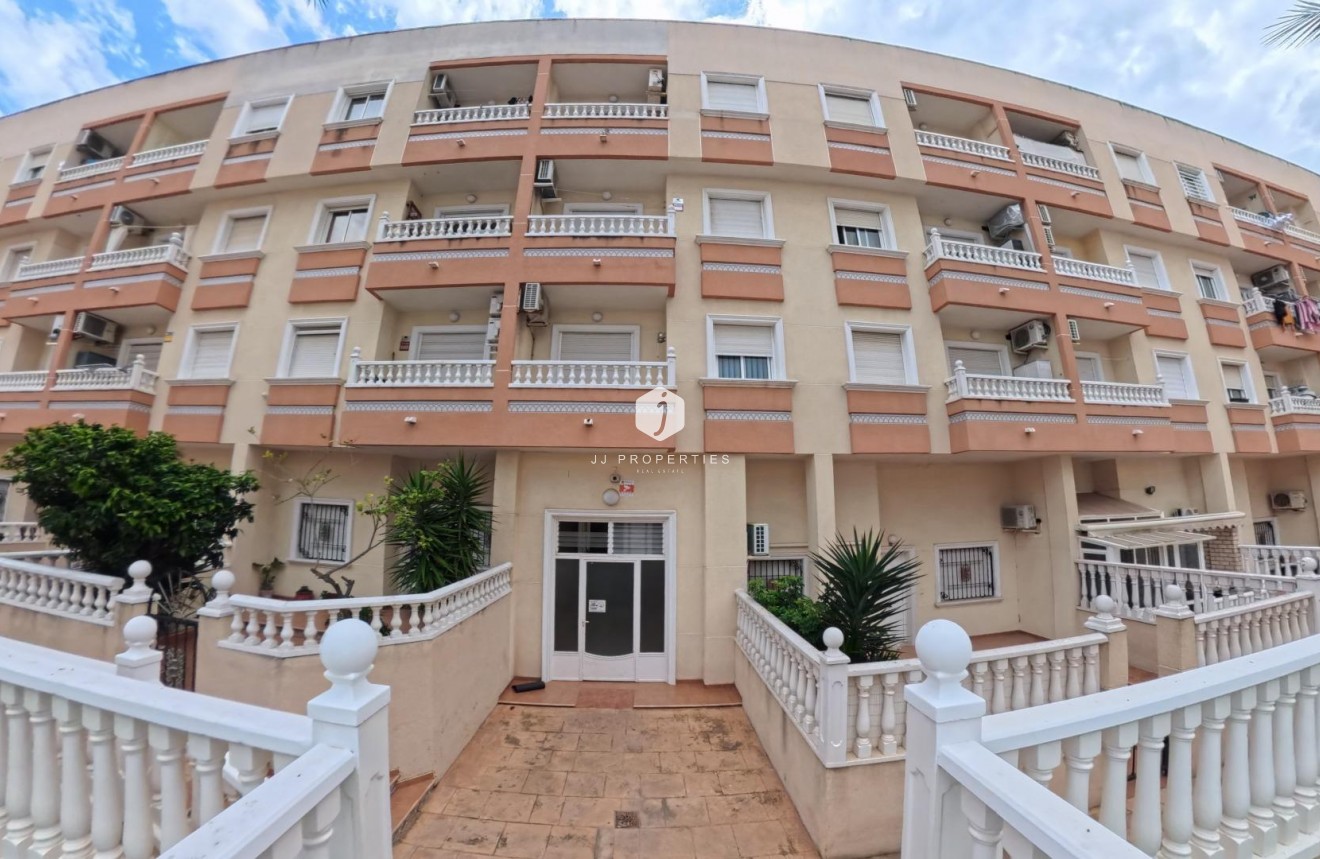 Aus zweiter Hand - Wohnung -
Torrevieja - Centro