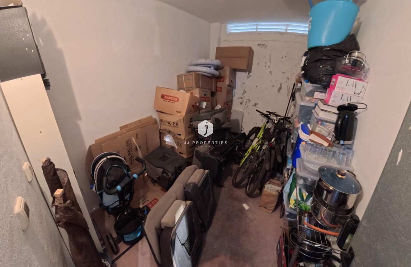 Aus zweiter Hand - Wohnung -
Torrevieja - Centro