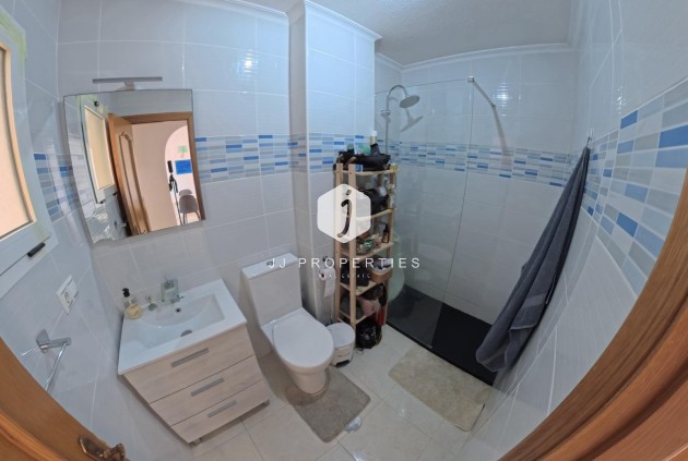 Aus zweiter Hand - Wohnung -
Torrevieja - Centro