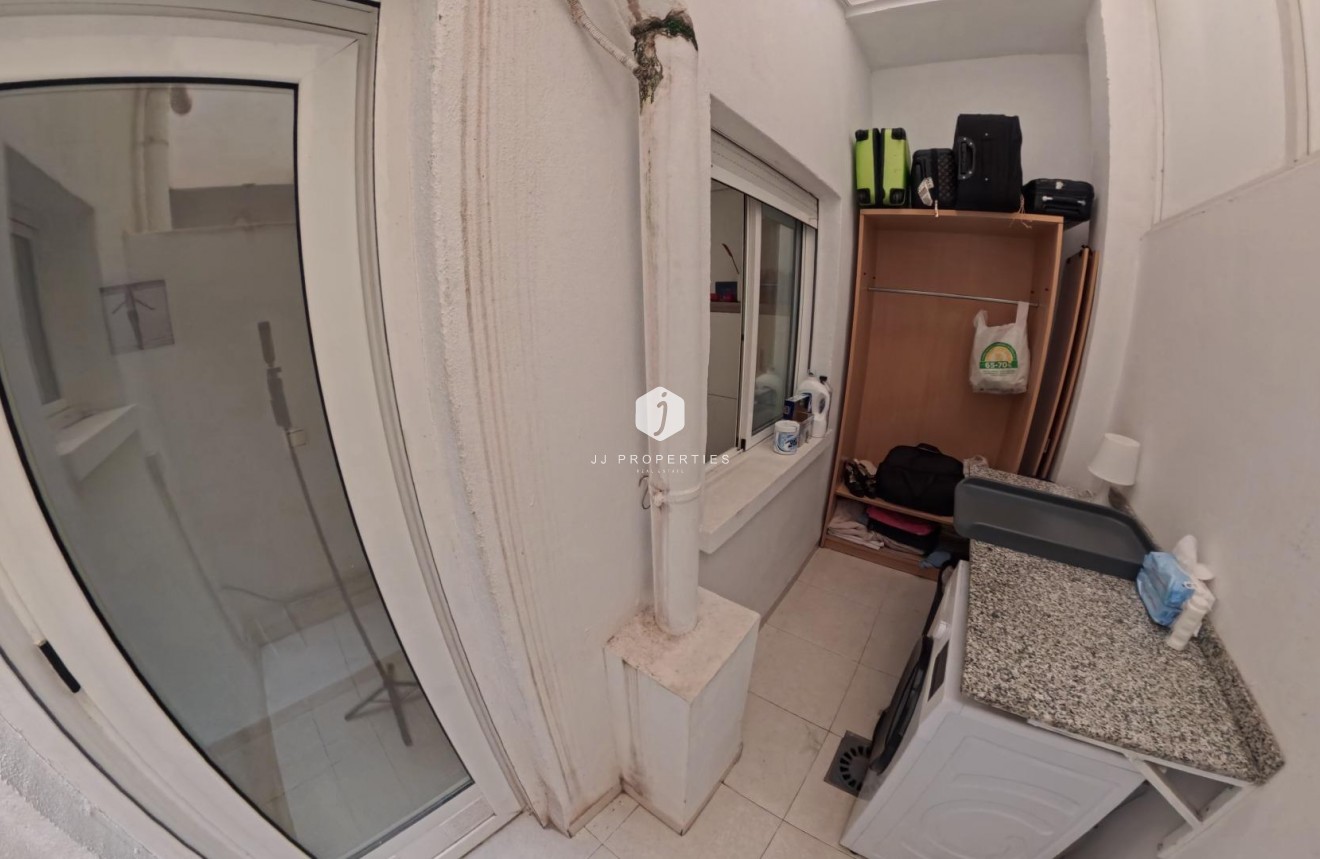 Aus zweiter Hand - Wohnung -
Torrevieja - Centro