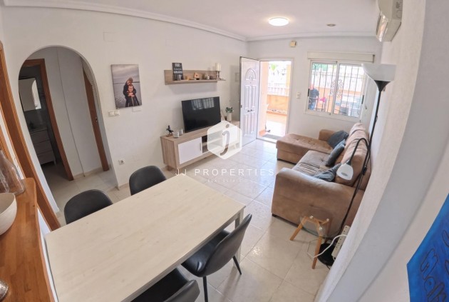 Aus zweiter Hand - Wohnung -
Torrevieja - Centro